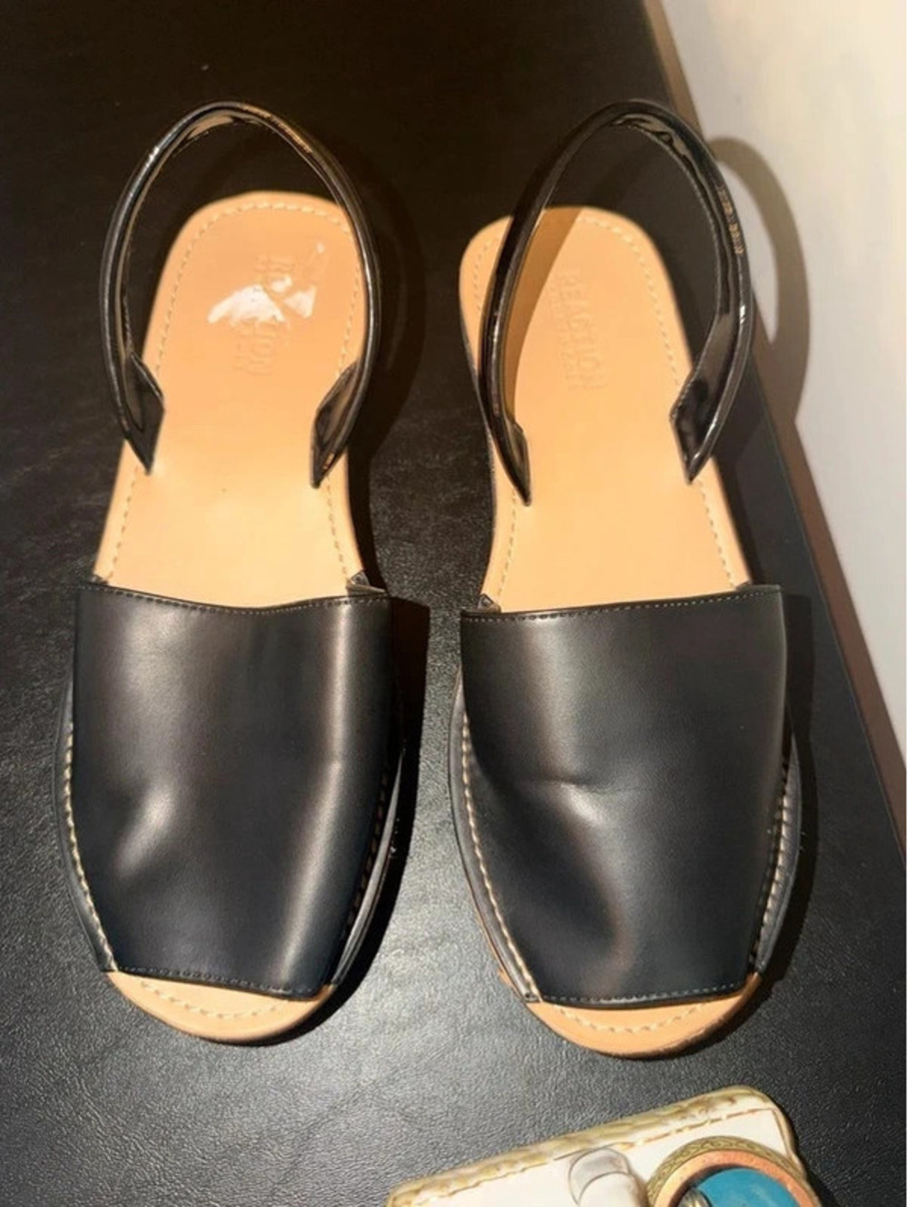 Reaction by Kenneth Cole sandals